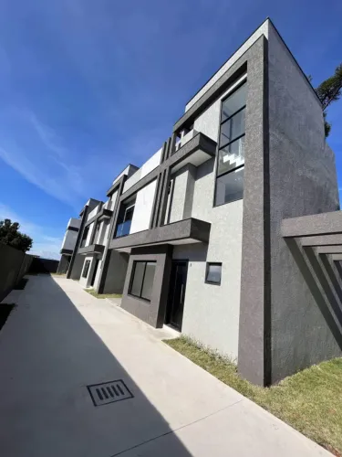 SOBRADO TRIPLEX NOVO - INTERNO - À VENDA NO BOQUEIRÃO