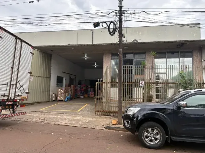 Barracão comercial à venda no Jardim Agari, em Londrina 900m