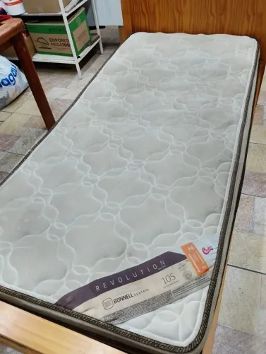 Cama de Solteiro com Colchão Castor