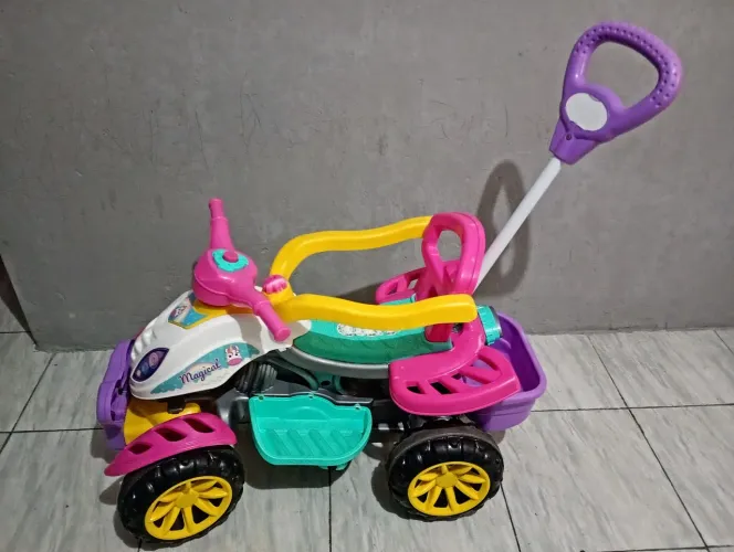 Quadriciclo feminina