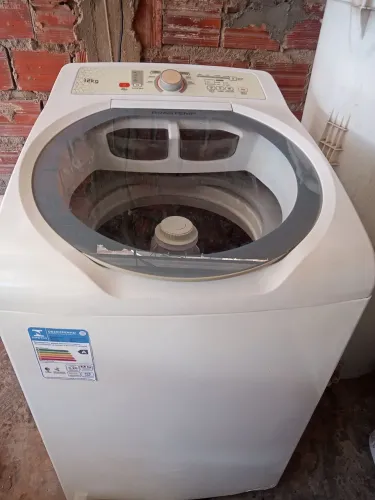 Maquina de lavar roupa