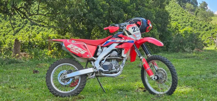 Crf250x ano 2009 moto muito boa, bem conservada.