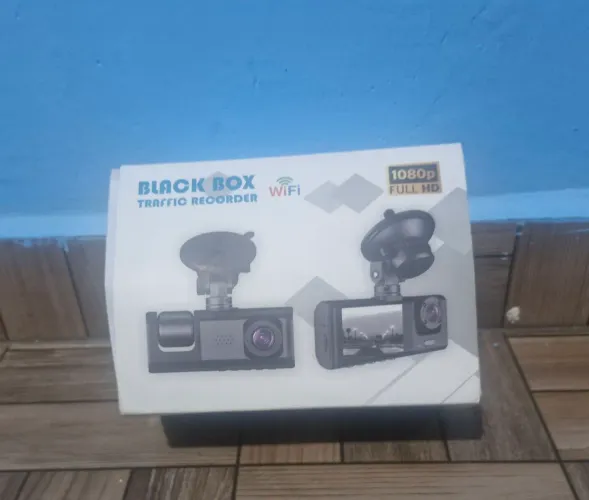 Câmera veicular (dashcam) do modelo Black Box Traffic Recorder