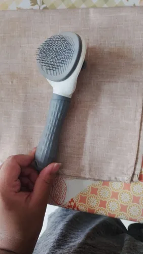 Escova pet autolimpante rasqueadeira mágica pelos cães ou gatos