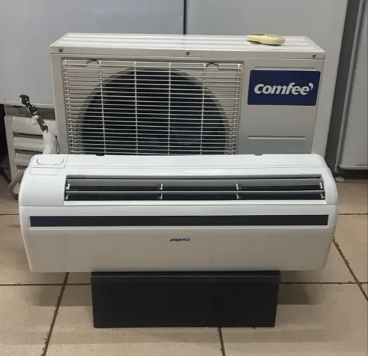 Ar Condicionado Comfee 12.000Btus Semi Novo