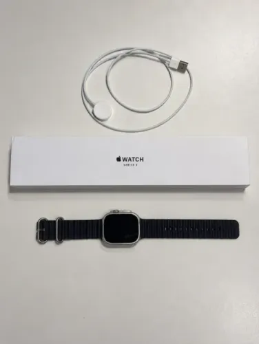 Apple Watch Ultra 1ª geração, 49mm, titânio, GPS + Cellular. + Caixa Original