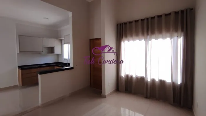 Aluguel de Casa em Condomínio de Luxo em Indaiatuba-SP 3 Quartos, 1 Suíte, 2 Salas, 2 Banh
