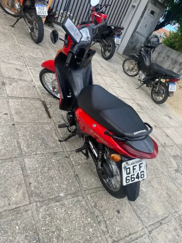 Vendo Honda biz 2014