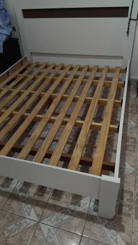 Cama de casal Queen com colchão
