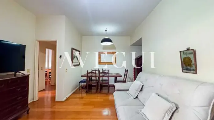 Copacabana Posto 5 | 2Q + Vaga + Airbnb Liberado