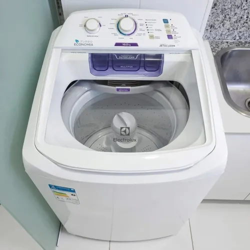 Máquina de lavar Eletrolux 10,5kg