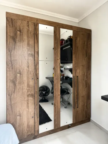 Guarda-roupa