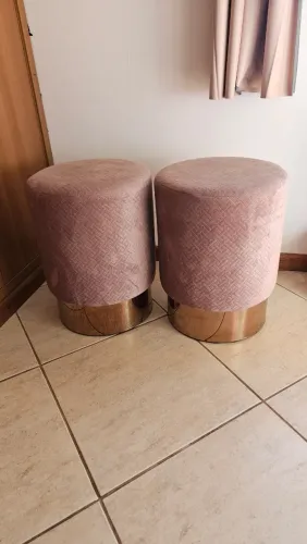 2 puffes rose