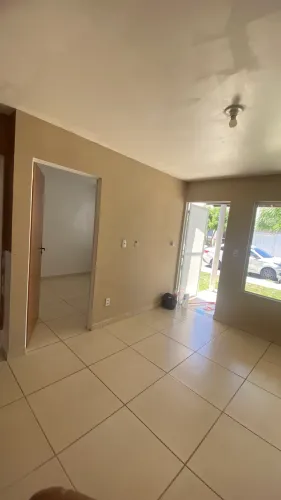 ALUGO EXCELENTE CASA EM CONDOMÍNIO FECHADO