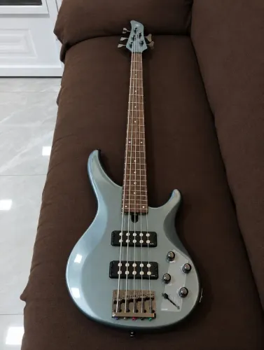 Contrabaixo Yamaha TRBX305 n