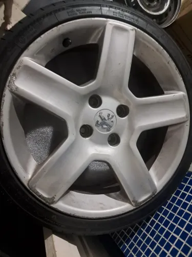 Roda aro 17 peugeot charlenger prata 4x108 com pneu 195 40 17