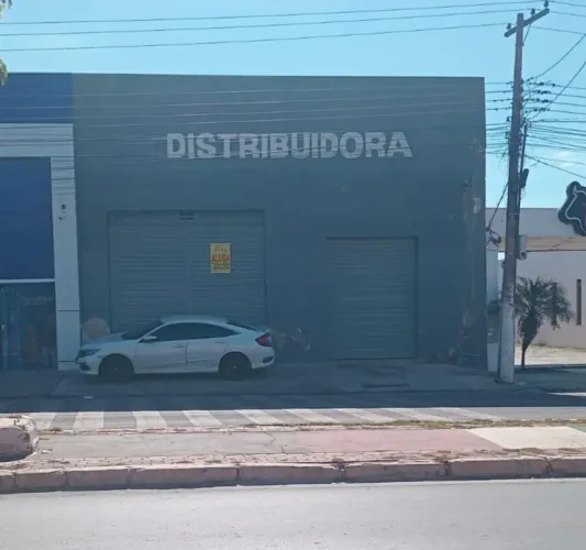 Imóvel para aluguel tem 360 metros quadrados em Marajoara - Várzea Grande - MT