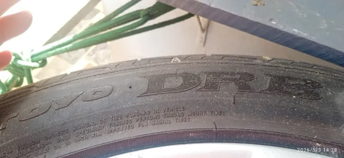 Pneus toyo 256)45 R18 96W