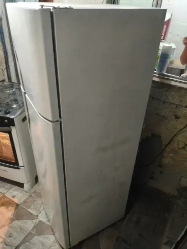 Vendo geladeira e fogão