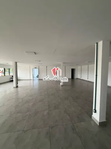 Sala comercial para Escritório, 230m2, estacionamento, Ac. Proposta!