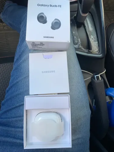 Fone de ouvido original da Samsung seminovo