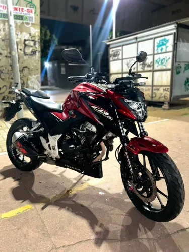 CB 300F