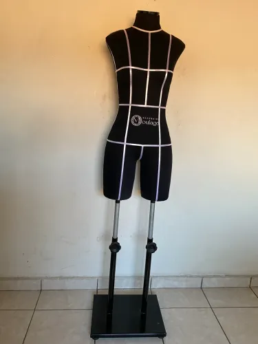 Manequim Técnico de Costura/Moulage c/ Pedestal Regulável
