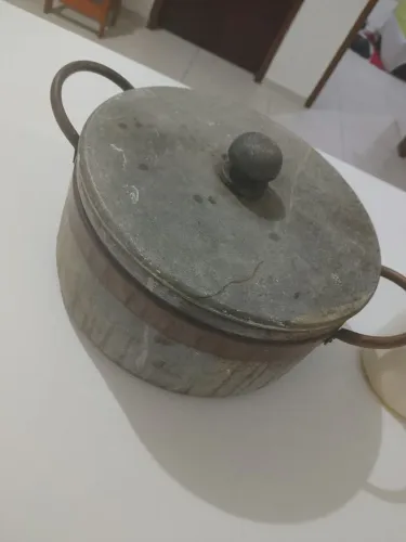 Panela de pedra sabão 
