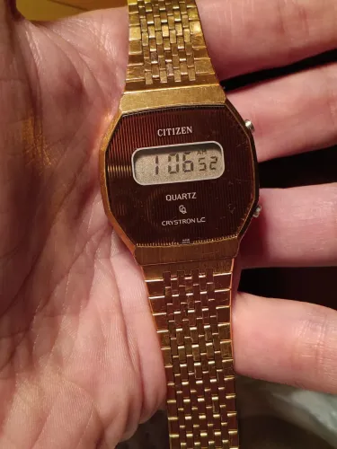 Citizen Crystron LC vintage dos anos 1970. Fabricado no Japão.