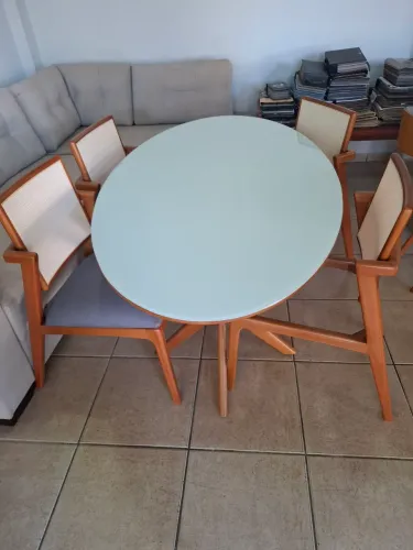 Mesa de jantar organica 1.70 x 90 com 4 cadeiras