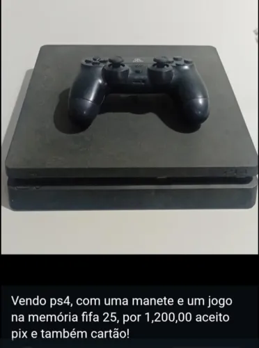 Vendo ps4 valor de 1,200,00 tem uma manete e um jogo na memória fifa25, não troco!