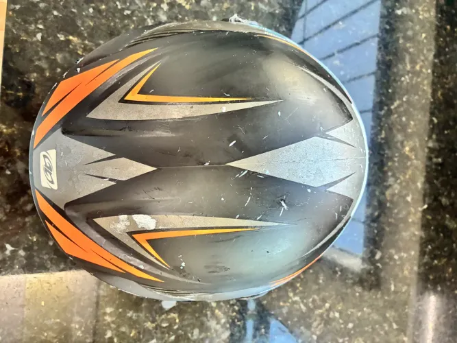 Capacete fechado moto