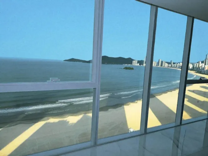 Apartamento beira mar em Balneário Camboriú