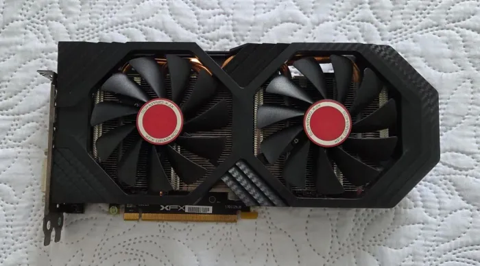 Placa de vídeo XFX 8GB RX 580