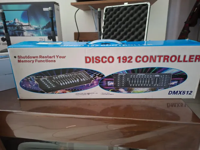 Mesa controladora de som DMX 192