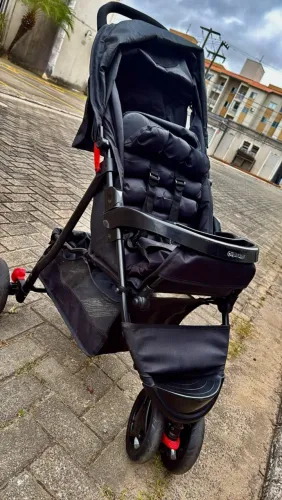 Carrinho de bebê cosco
