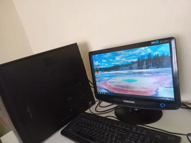 Computador completo e barato.