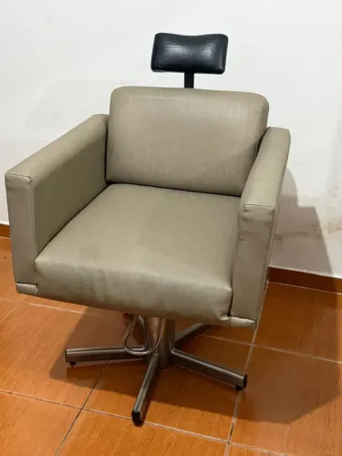 Cadeira Cabeleireira