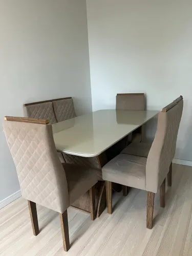 Mesa 6 cadeiras
