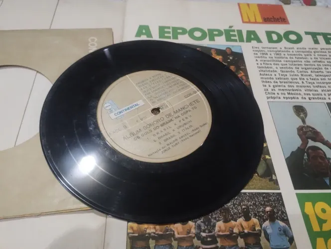 Vinil epopéia do tri manchete revista