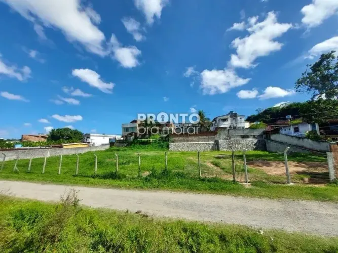 Imóvel para venda possui 424 metros quadrados em Várzea - Recife - PE