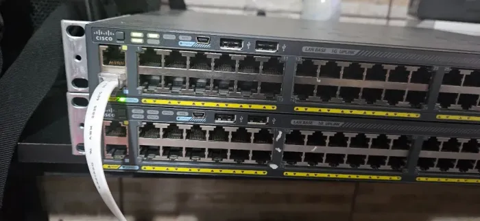 Switch Cisco Catalyst 2960X WS-C2960X-48TS-L