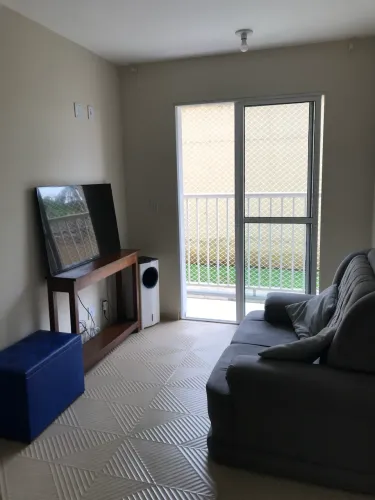 Apartamento centro Embu Guaçu, térreo, 53m2.
