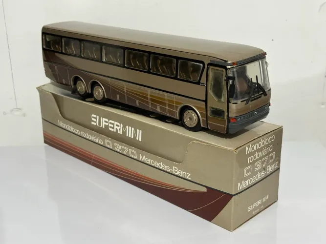 Miniatura Arpra ônibus monobloco O370 Mercedes-Benz 1/40 Tekno wsi nzg conrad