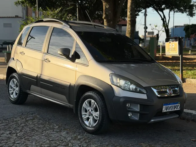 Fiat Idea Adv./ Adv.lock.dualogic 1.8 Flex 5P 2015
