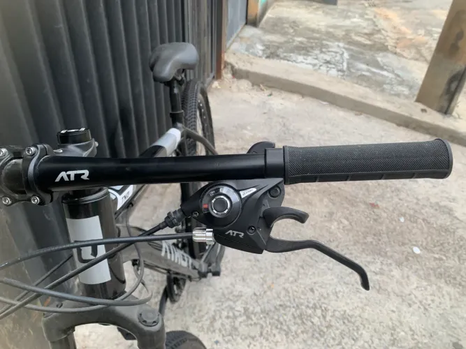 Bicicleta aro 29 zerada sem aranhão