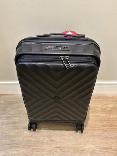 Mala de Bordo Bagaggio Barcelona II 10kg Policarbonato - Nova, Sem Uso