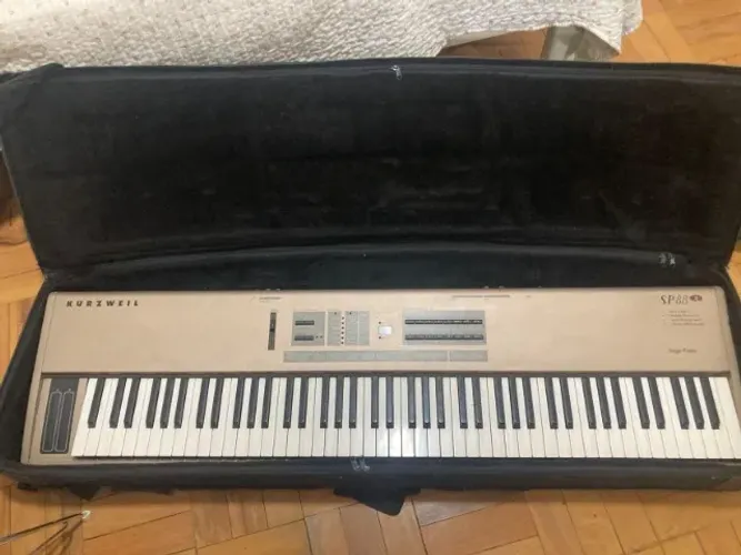 Piano Elétrico Kurzweil SP88x