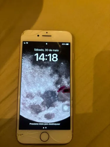 Iphone 8 - 64GB + Carregador