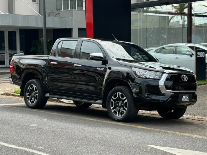 Toyota Hilux CD SRV 4X4 2.8 TDI Diesel Aut. 2021